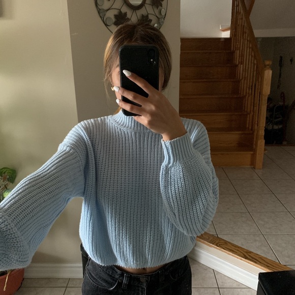 Forever 21 Knit Cuff Sweater - Picture 2 of 3